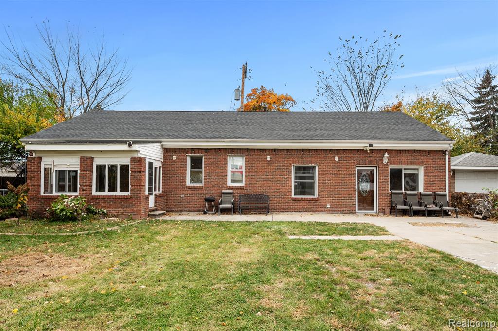 6551 Mayburn Street, Dearborn Heights, MI 48127 — Photo 2