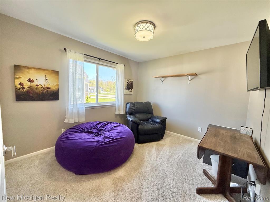 8205 Peninsula Circle, Grand Blanc, MI 48439 — Photo 17