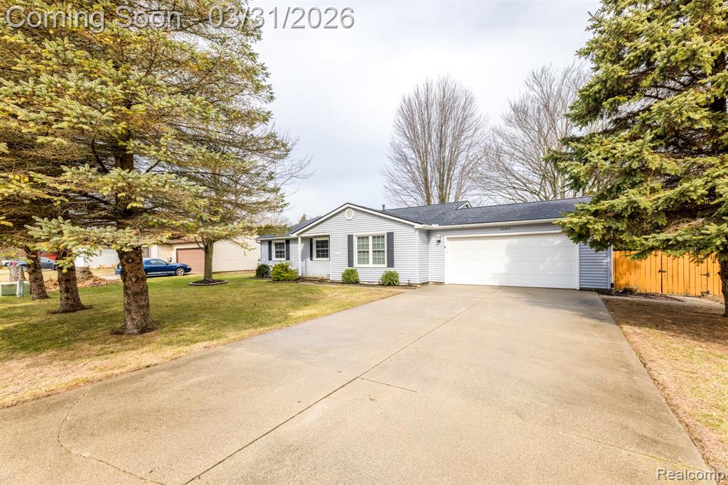 3264 Lake Drive, Fort Gratiot, MI 48059 — Photo 2