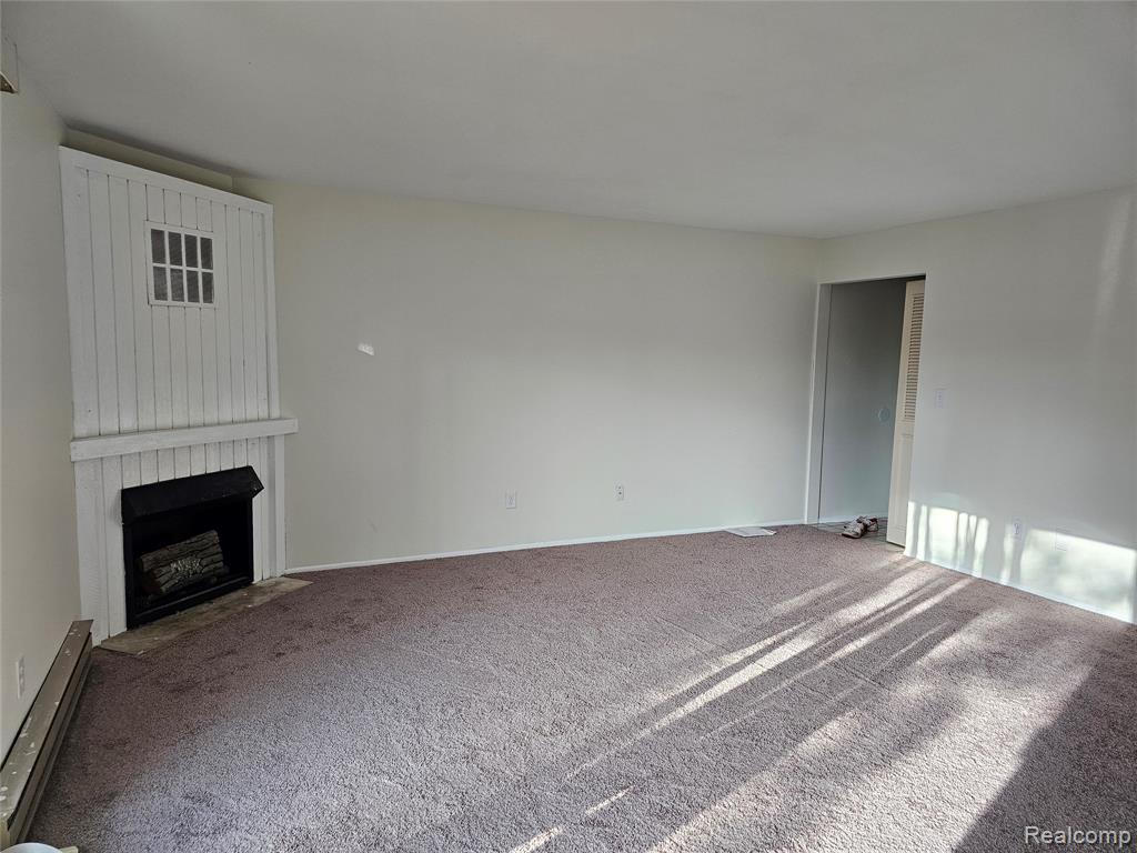 7370 Woodview Street, 3, Westland, MI — Photo 2
