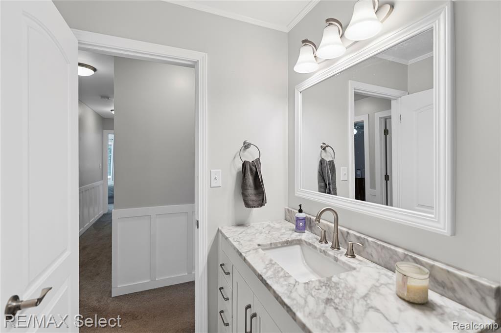 2456 N Tipsico Lake Road, Hartland, MI 48353 — Photo 41