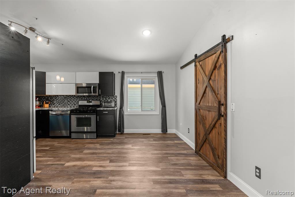 49431 Fuller Road, Chesterfield, MI — Photo 12
