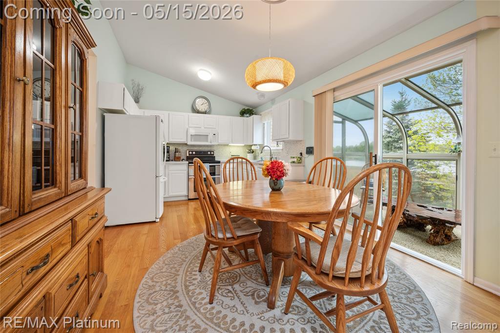 1270 Crystal Pointe Circle, Fenton, MI 48430 — Photo 9