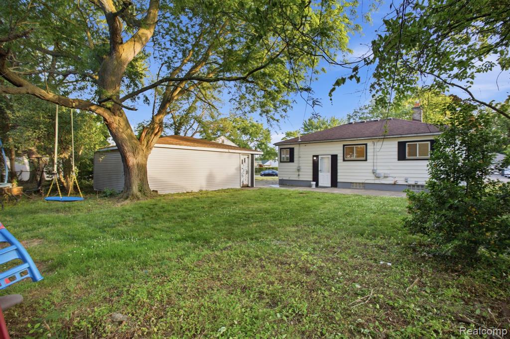 4685 Julius Boulevard, Westland, MI 48186 — Photo 33