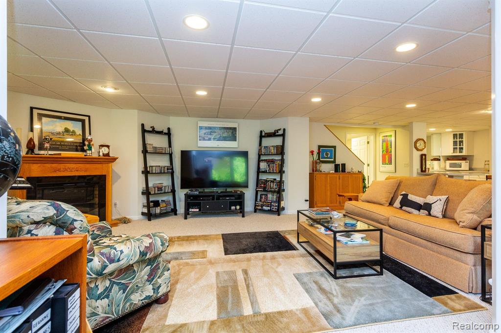 47322 SUNNYBROOK Lane, Novi, MI — Photo 29