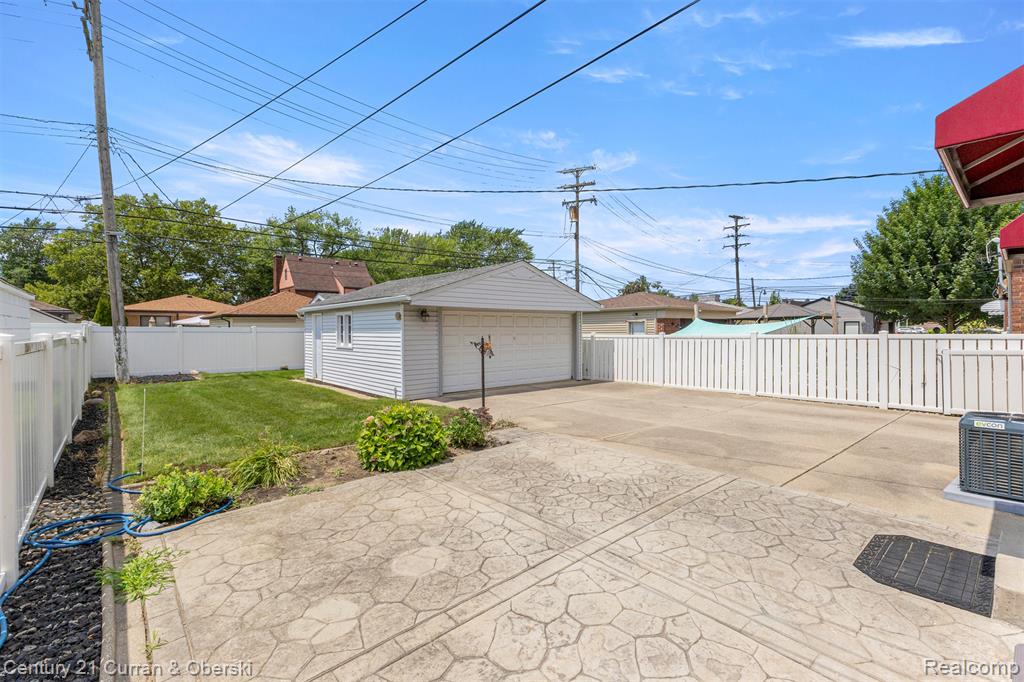 7146 Luana Avenue, Allen Park, MI 48101 — Photo 33
