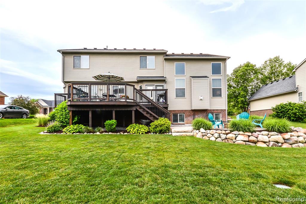 58724 Carriage Lane, South Lyon, MI 48178 — Photo 27