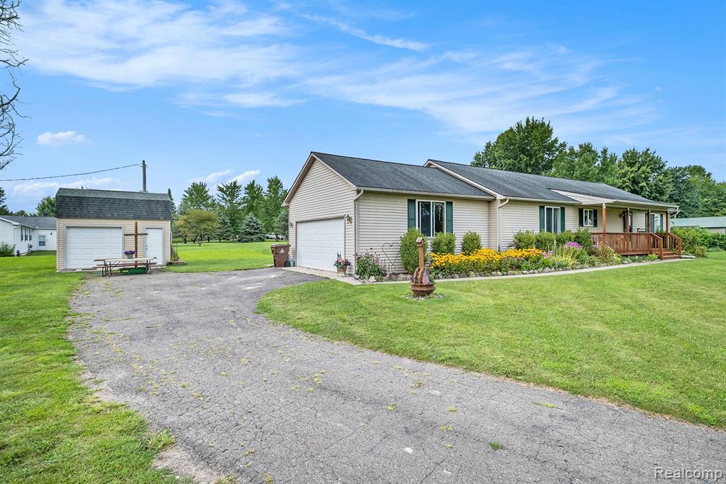 701 CHASE LAKE Road, Howell, MI 48855 — Photo 3