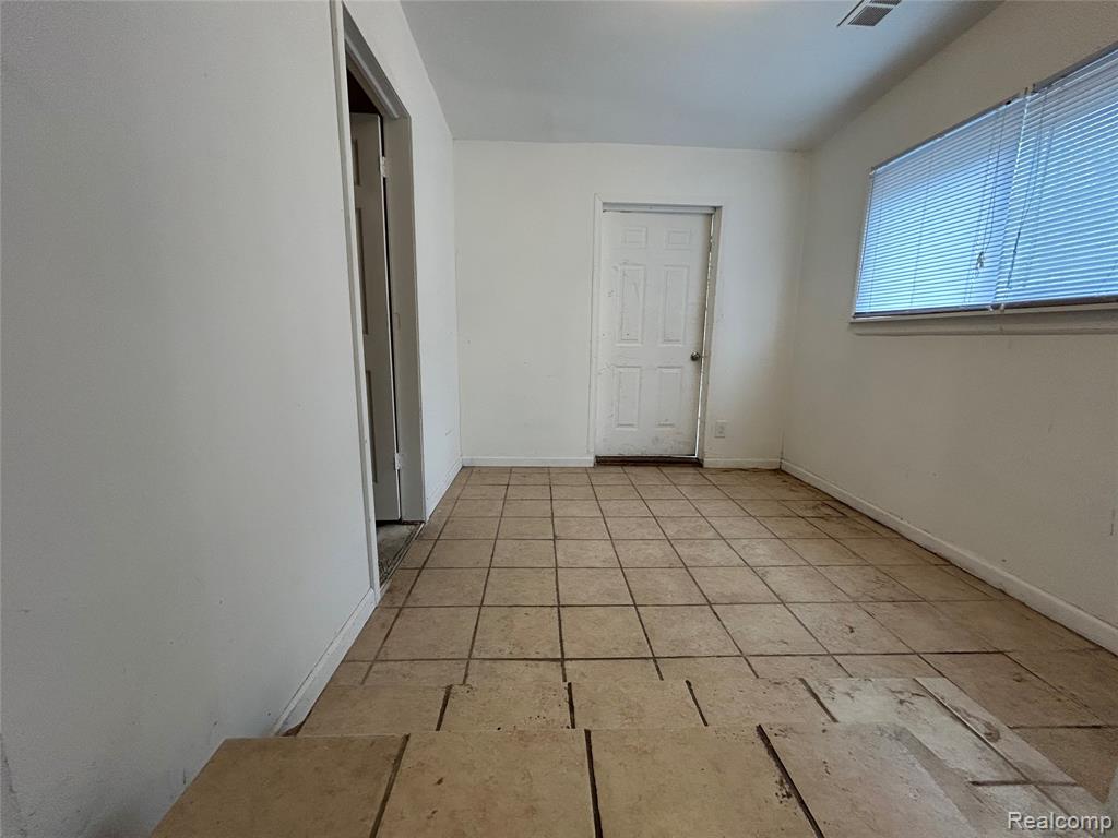 7004 Orchard Avenue, Warren, MI 48091 — Photo 46