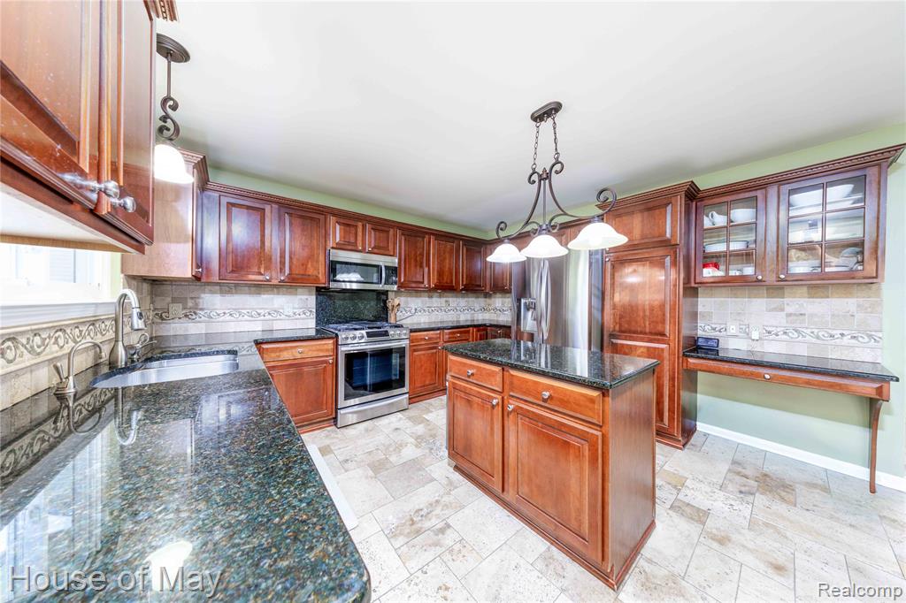 3044 Pheasant Run East Drive, Wixom, MI 48393 — Photo 9