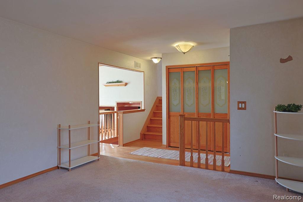 43428 Hartwick Drive, Sterling Heights, MI 48313 — Photo 13