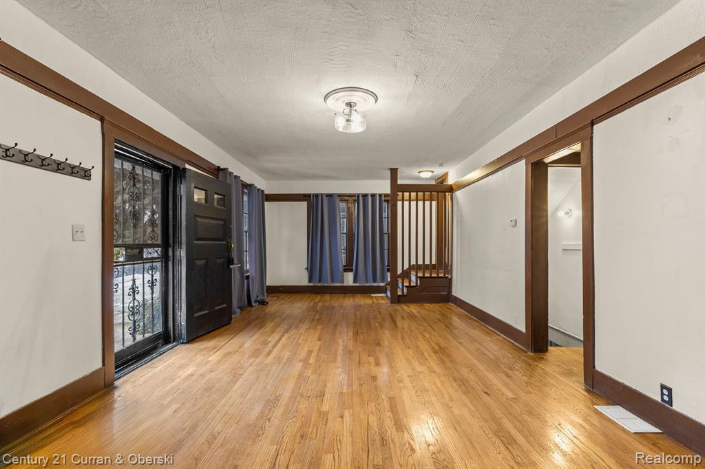 874 EDISON Street, Detroit, MI 48202 — Photo 6