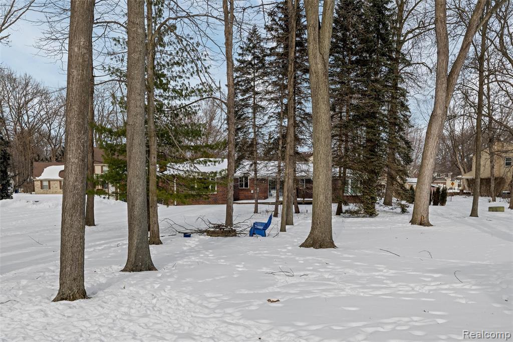 8374 Lasalle Court, Grosse Ile, MI 48138 — Photo 43