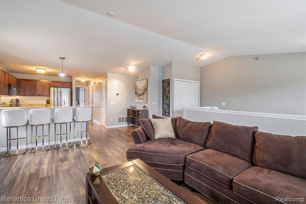302 LEGATO Drive, Walled Lake, MI 48390 — Photo 4