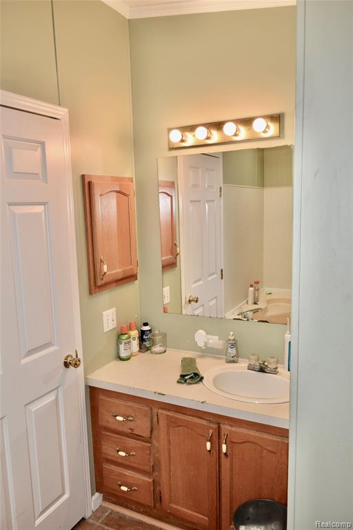 2140 S Dye Road, Flint, MI 48532 — Photo 10