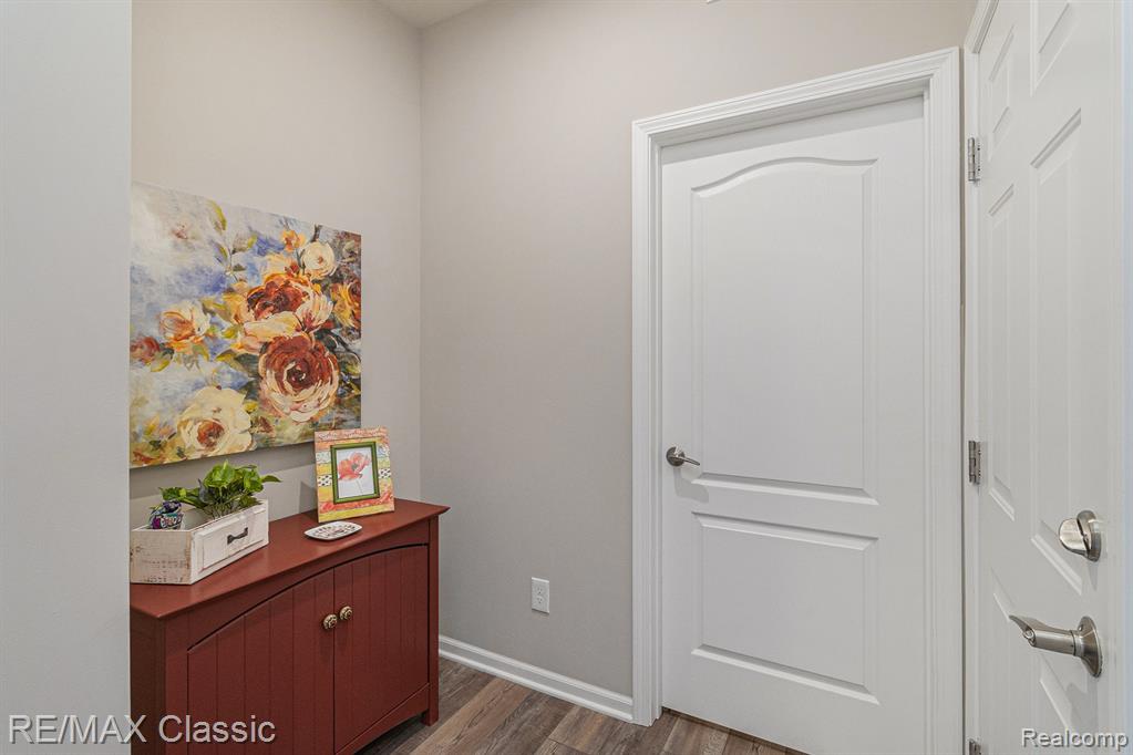 48738 Rockview Road, Novi, MI — Photo 23
