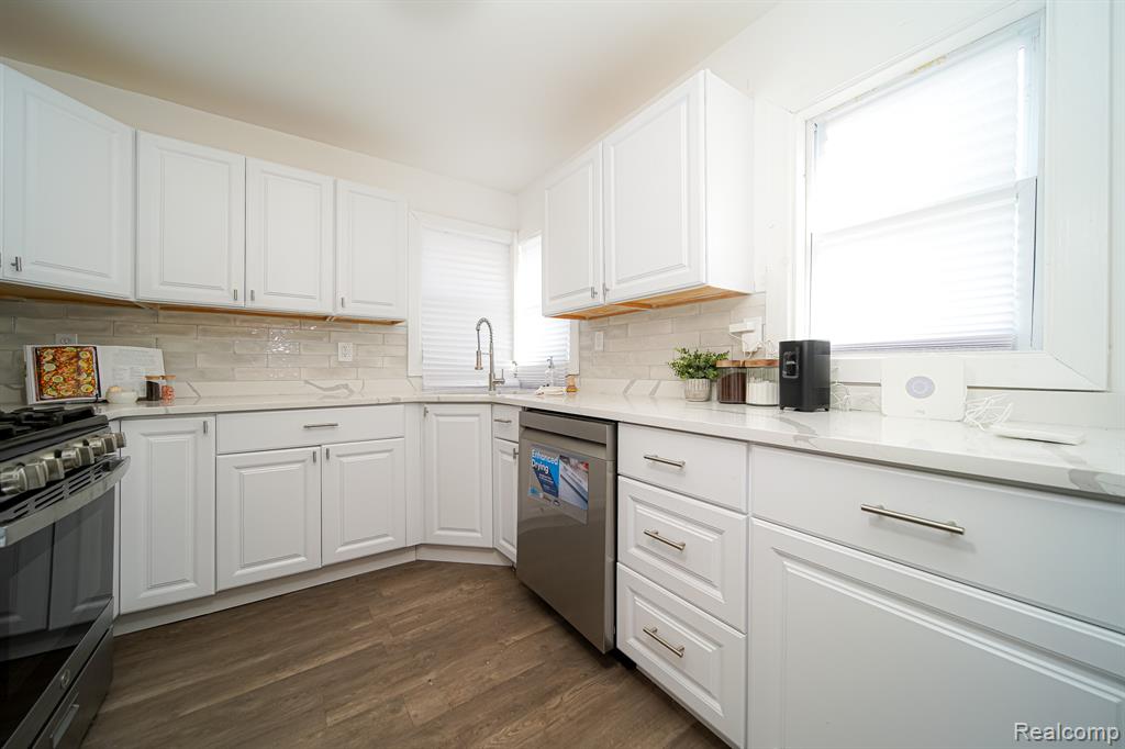 11510 Nottingham Road, Detroit, MI 48224 — Photo 24