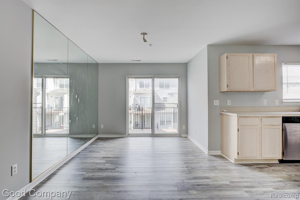 1846 Campau Farms Circle, 120, Detroit, MI 48207 — Photo 10