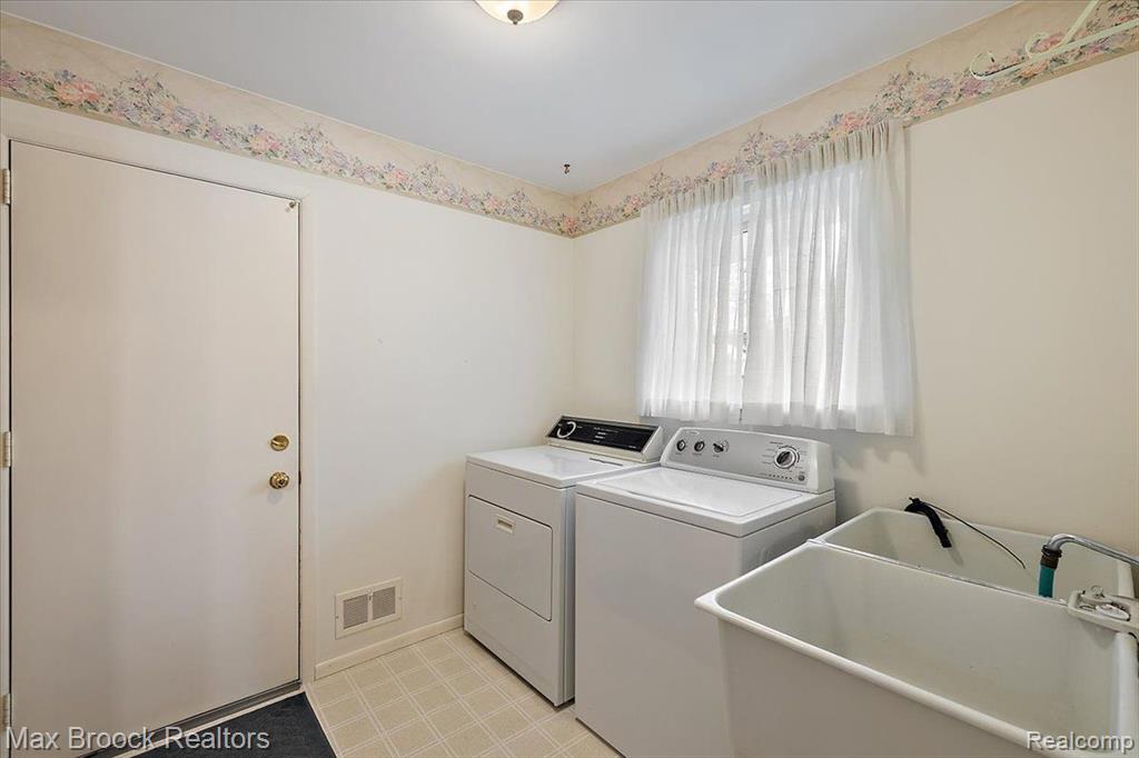 6288 CRESCENT WAY Drive, Troy, MI 48085 — Photo 39