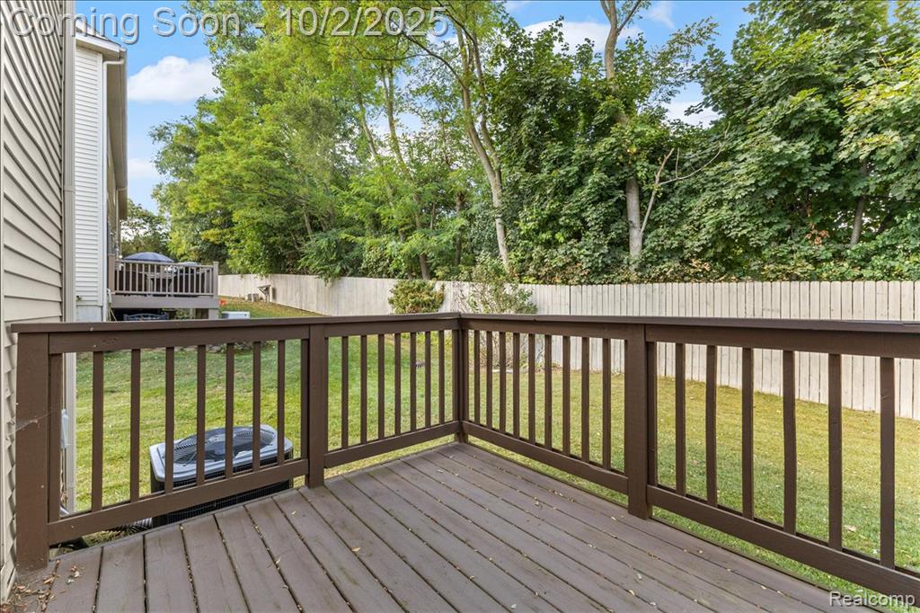 7180 Lavender Lane, Waterford, MI 48327 — Photo 33