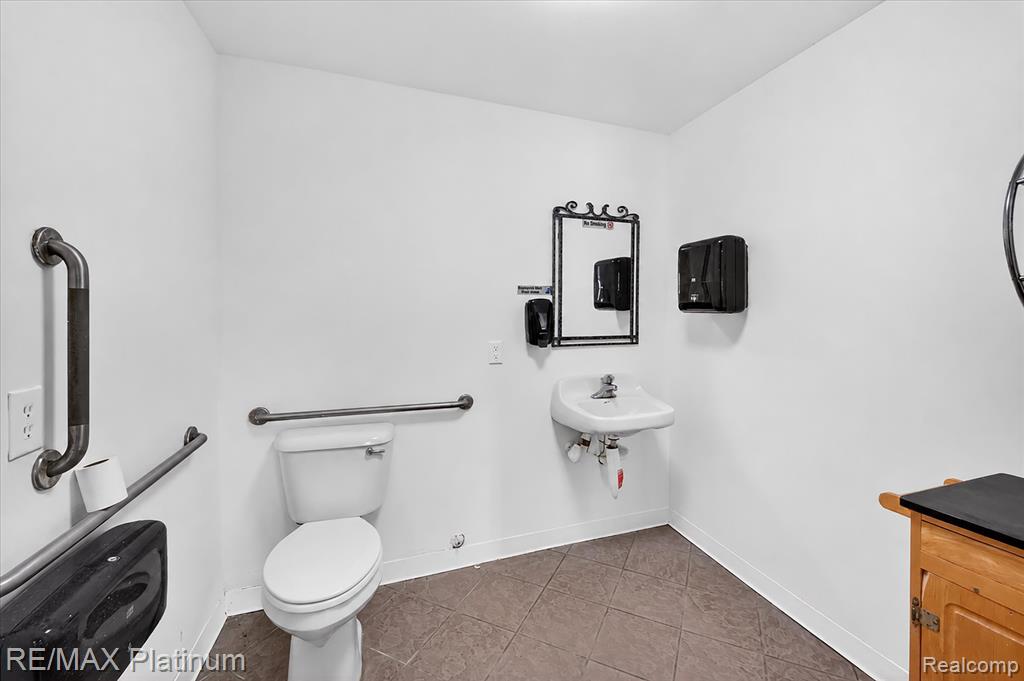 1462 S HUGHES Road, Howell, MI 48843 — Photo 31