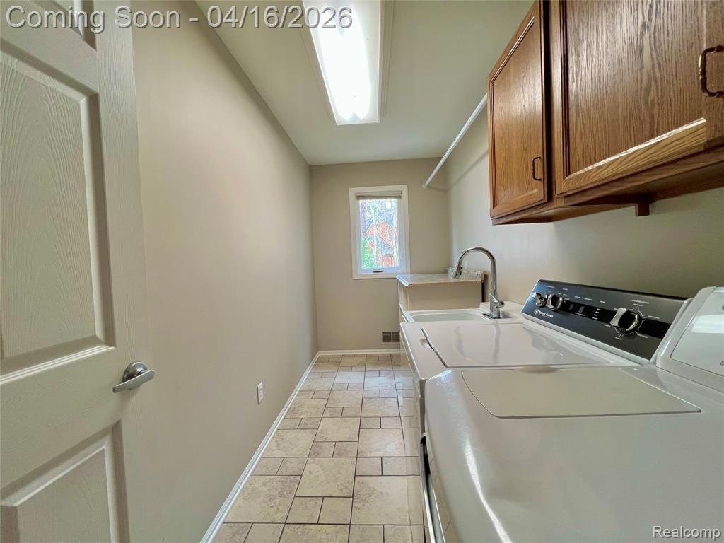1320 Pine Drive, Ortonville, MI 48462 — Photo 20