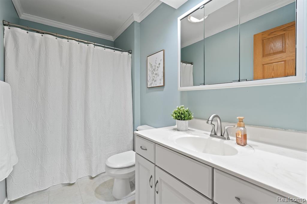 8301 Hyne Road, Brighton, MI 48114 — Photo 46