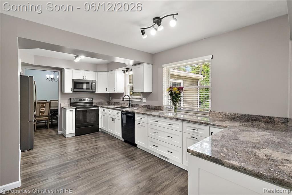 43848 Arlington Road, Canton, MI 48187 — Photo 17