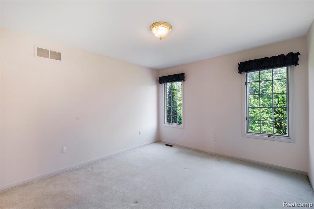 6161 Golfside Court, Grand Blanc, MI 48439 — Photo 19