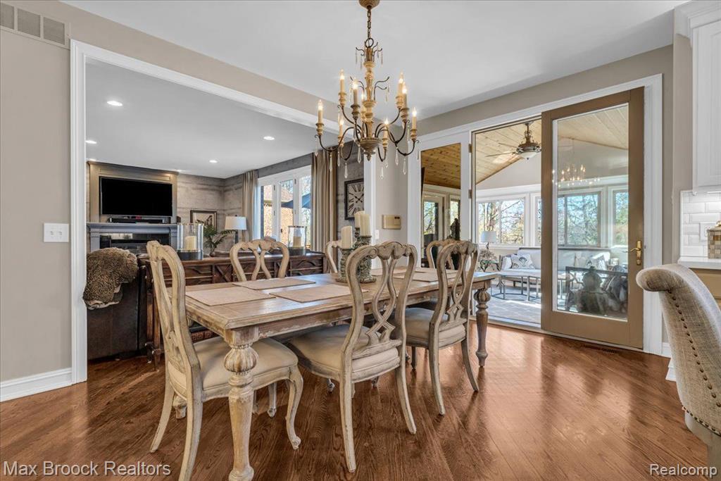 6462 W OAKS Drive, West Bloomfield, MI 48324 — Photo 15