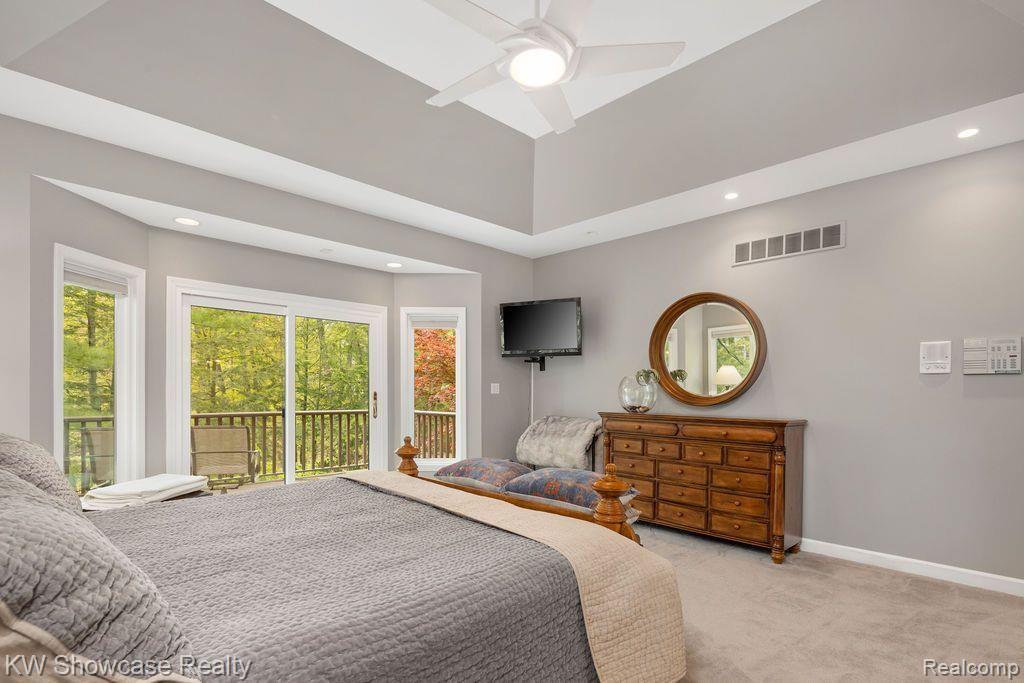 6061 TURNBERRY Drive, Commerce Twp, MI 48382 — Photo 30