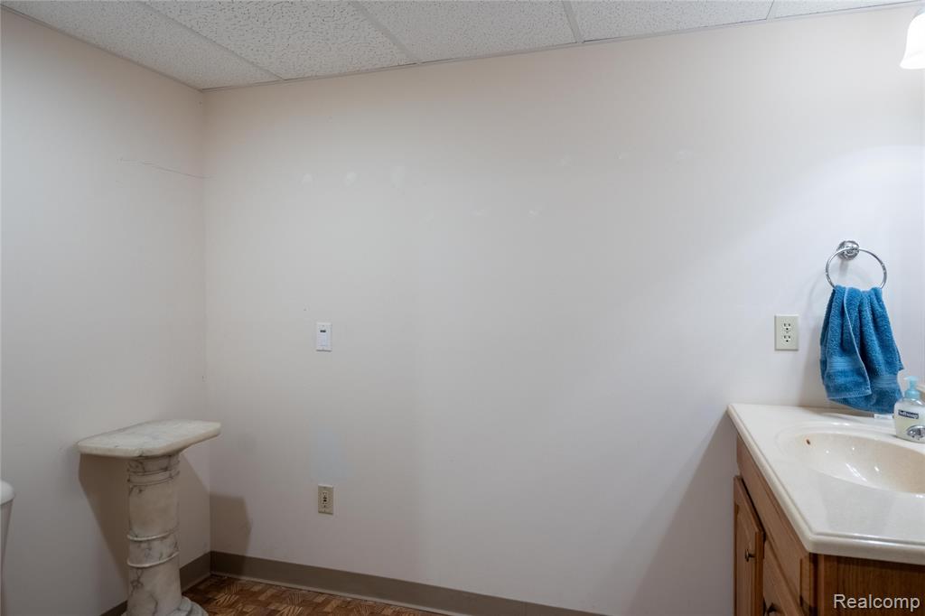 54676 Carnation Drive, Macomb, MI 48042 — Photo 38