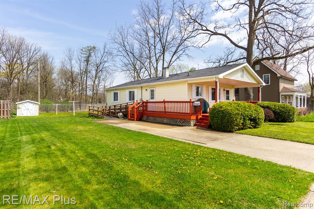 642 TURRILL Avenue, Lapeer, MI 48446 — Photo 2