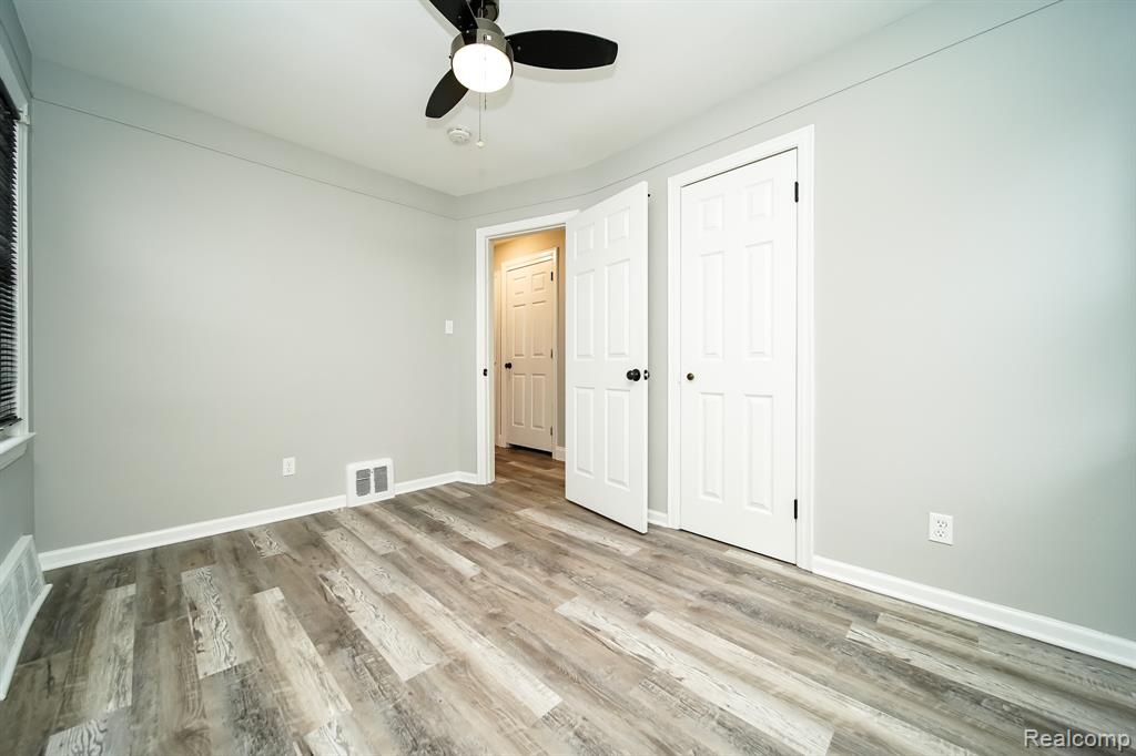 8221 Coolidge, Center Line, MI 48015 — Photo 28