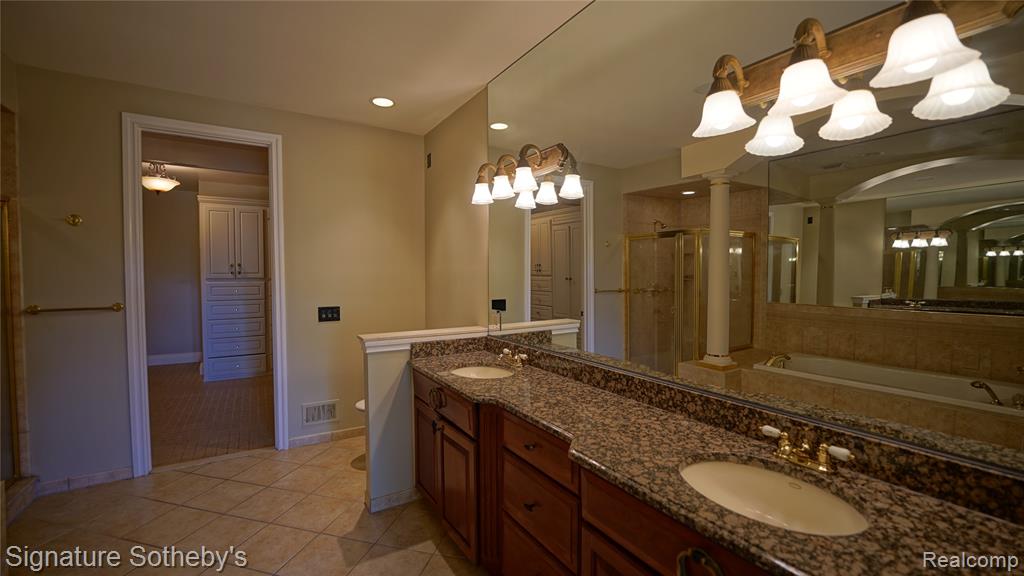 6608 ENCLAVE Drive, Clarkston, MI 48348 — Photo 14