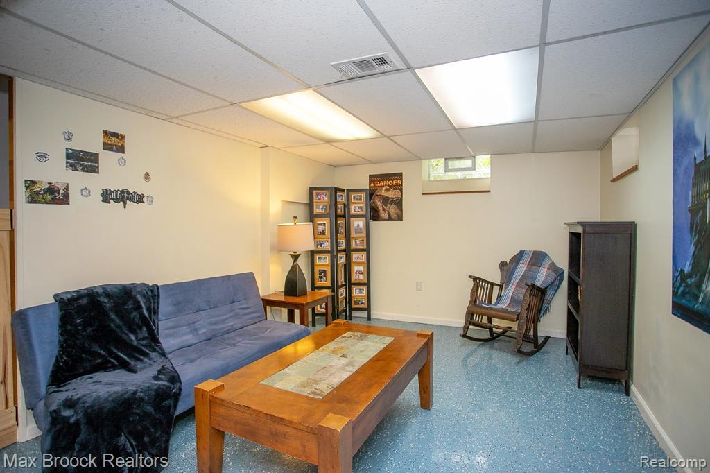 26725 Humber Street, Huntington Woods, MI — Photo 41