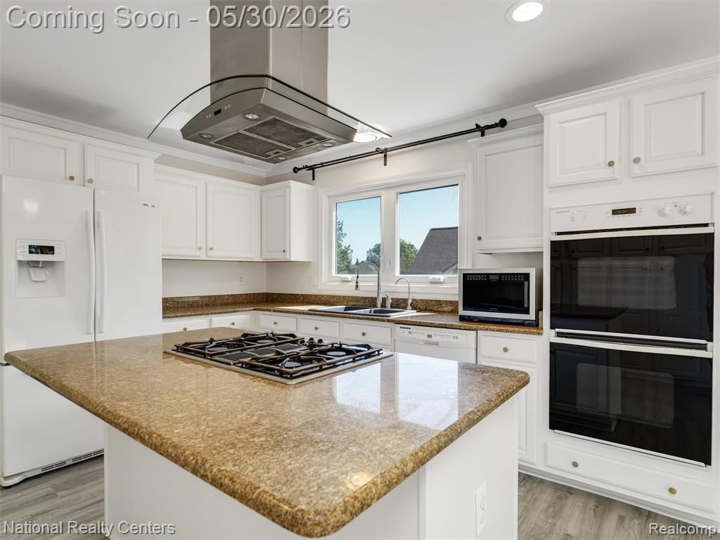 47245 N Pointe Drive, Canton, MI 48187 — Photo 21