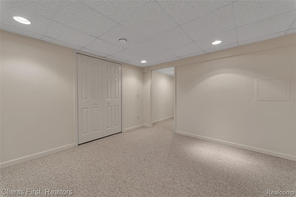 46509 Killarney Circle, Canton, MI 48188 — Photo 33