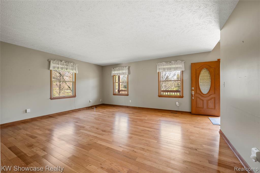 7362 Colby Lake Road, Laingsburg, MI 48848 — Photo 8