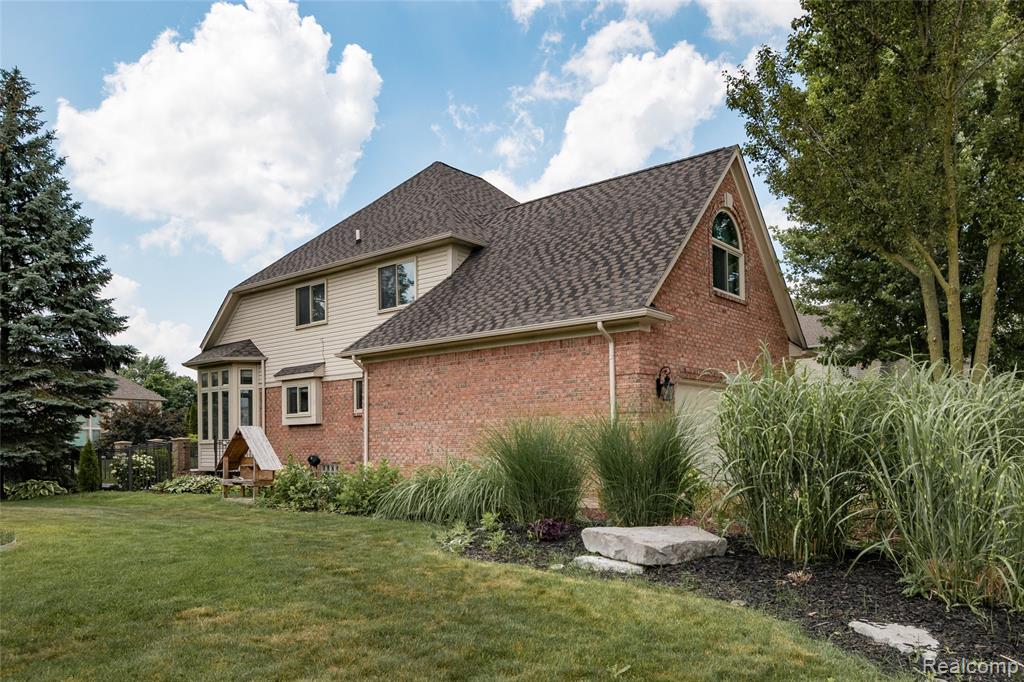 46431 Mariner Drive, Macomb, MI 48044 — Photo 3