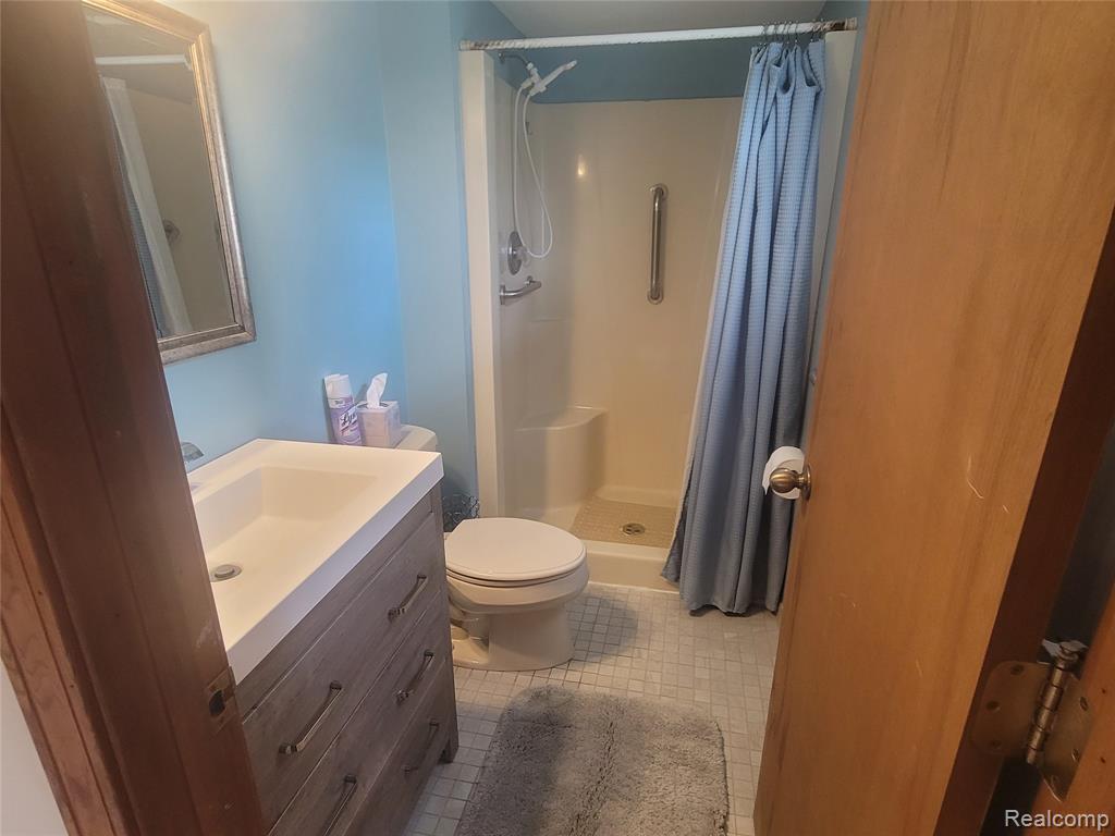 1705 Wild Cherry Lane, Lapeer, MI 48446 — Photo 12