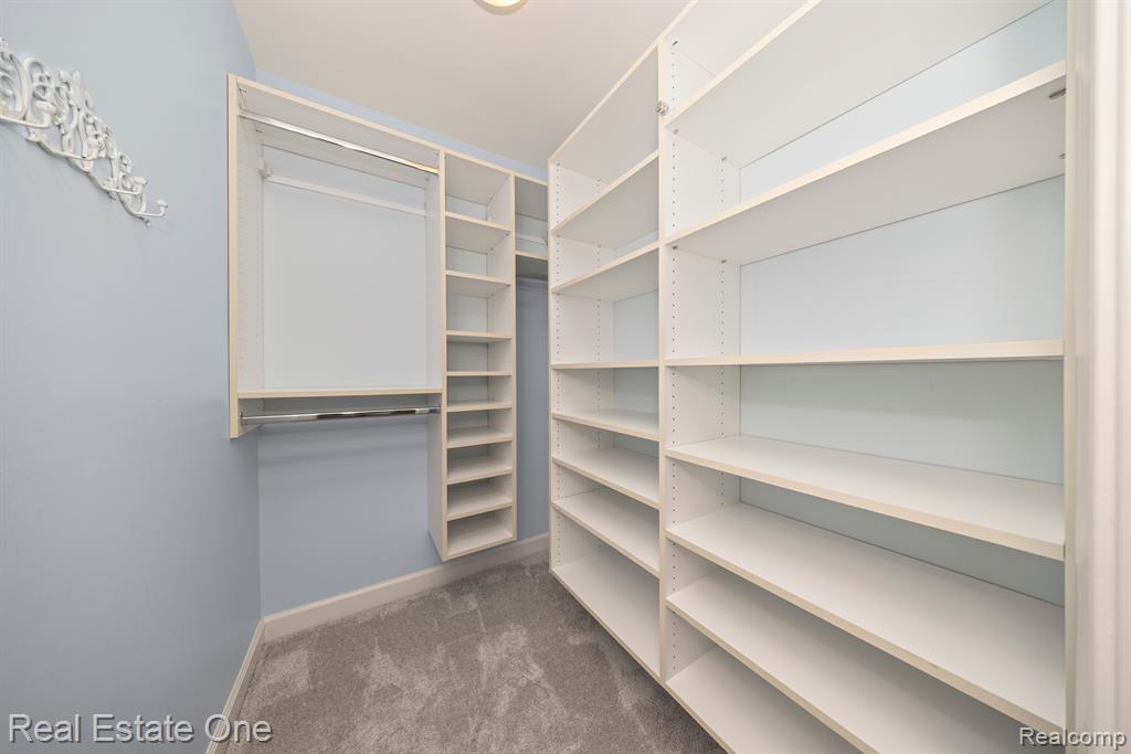 6745 CHARING Crossing, West Bloomfield, MI — Photo 48