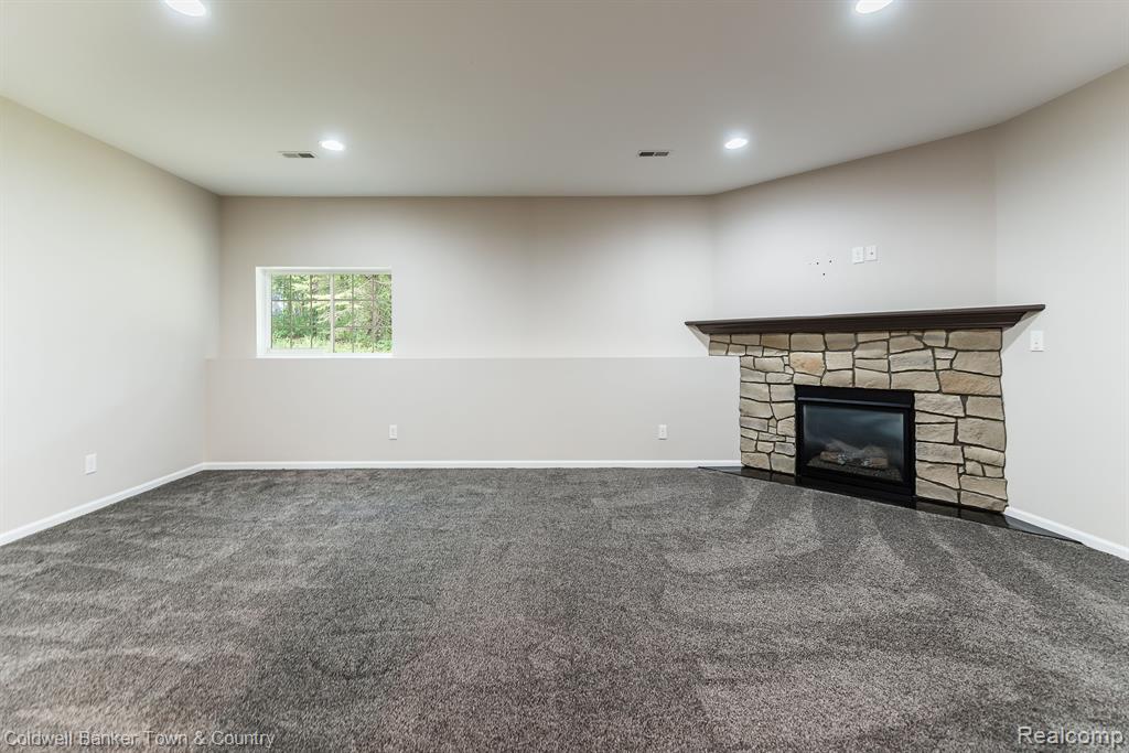 6711 CORTLAND Avenue, Brighton, MI 48114 — Photo 26
