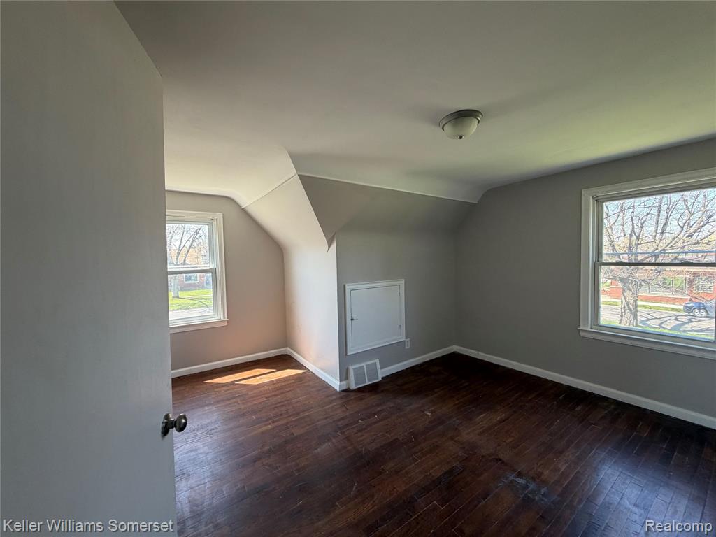 12930 Hayes Street, Detroit, MI 48205 — Photo 16