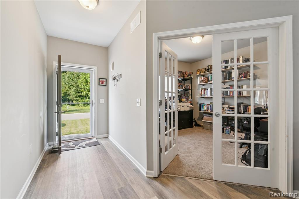 42811 Colonial Road, Belleville, MI 48111 — Photo 3