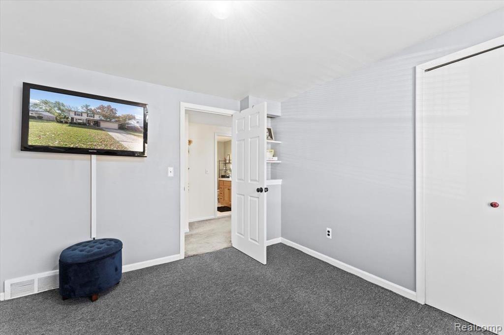 8441 Concord Road, Grosse Ile, MI 48138 — Photo 23