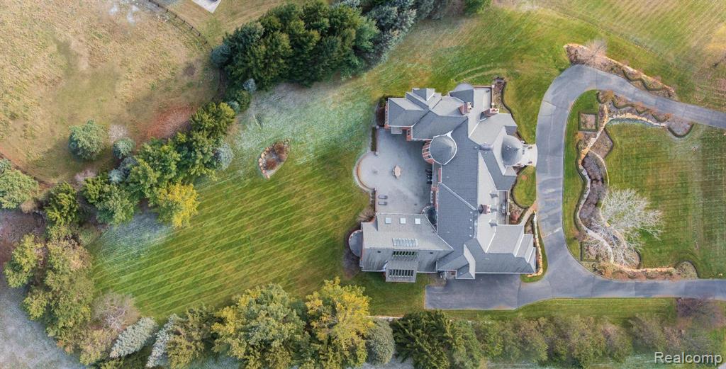 5165 Abbey Road, Rochester, MI, 48306