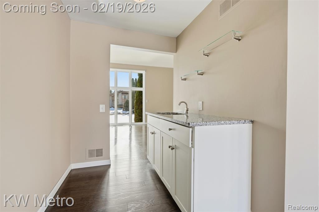 4606 Strandwyck Road, West Bloomfield, MI — Photo 5