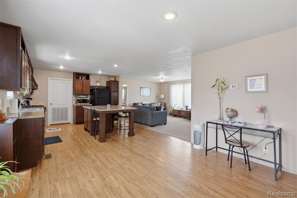 11802 Stoneridge Court, South Lyon, MI 48178 — Photo 11