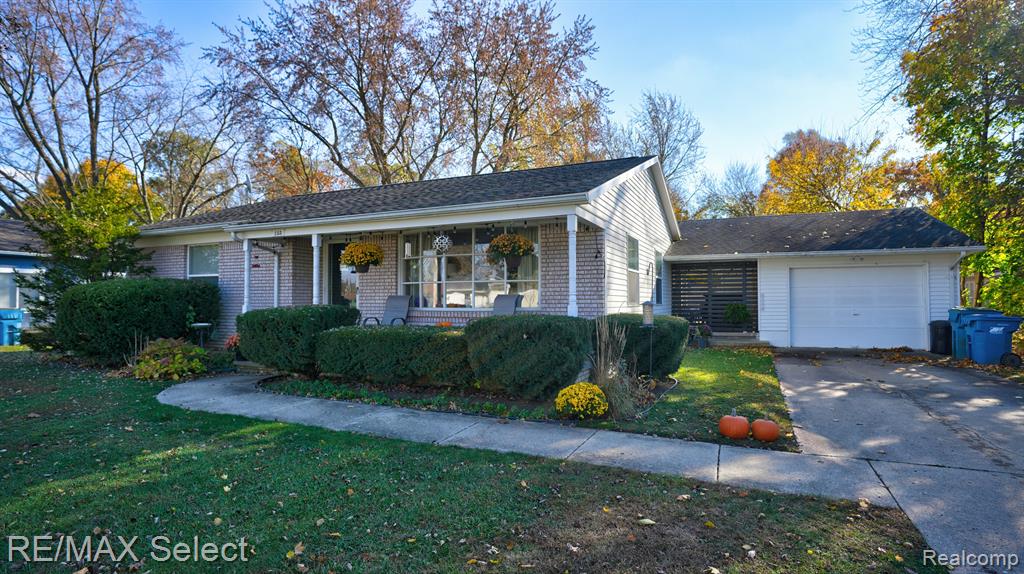 153 BEVINS Street, Holly, MI 48442 — front exterior